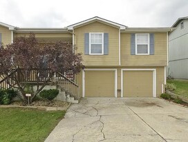 7010 N Gower Ave in Kansas City, MO - Building Photo