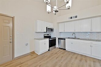 9456 Culberson St in Dallas, TX - Building Photo - Building Photo