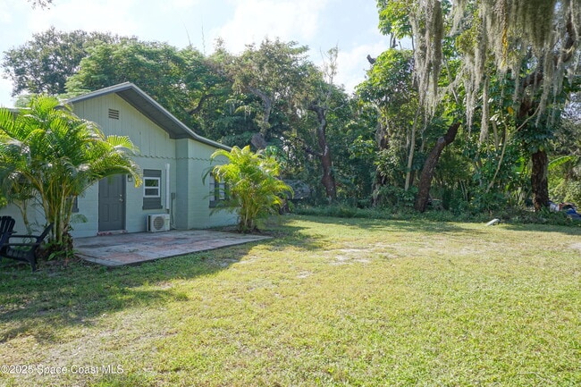 2836 Shwonda Ave NE in Palm Bay, FL - Building Photo - Building Photo