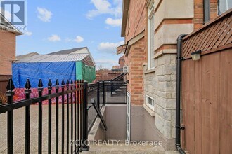 16 Sergio Marchi St in Toronto, ON - Building Photo - Building Photo
