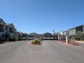 10944 N Blackberry Dr in Fresno, CA - Building Photo