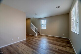 7718 Ornamento Way in Las Vegas, NV - Building Photo - Building Photo