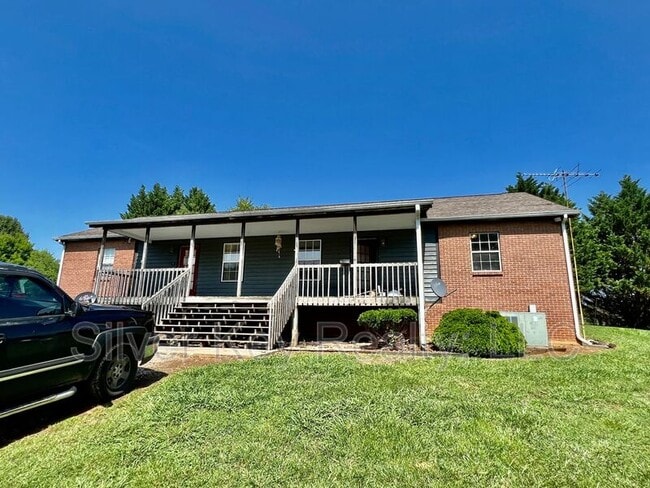 property at 210 Chota Vw