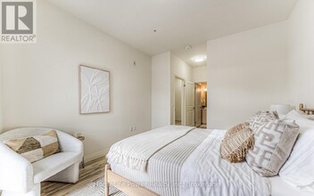 301 Westmount Rd W in Kitchener, ON - Building Photo - Building Photo