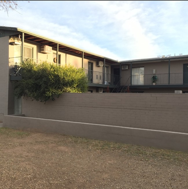 Annex Apartments in Glendale, AZ - Building Photo - Building Photo