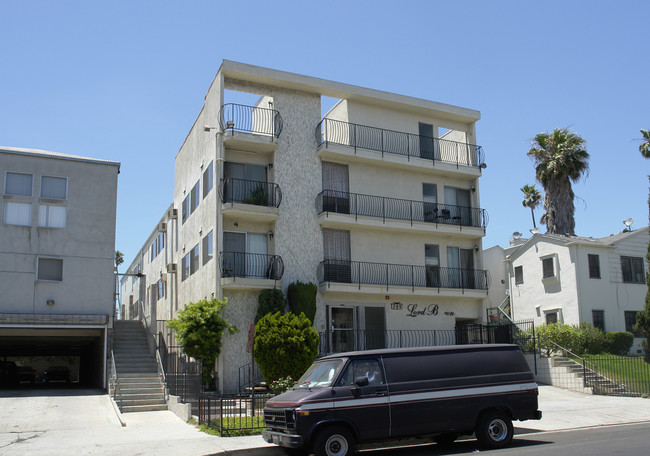 Lord B in Los Angeles, CA - Foto de edificio - Building Photo