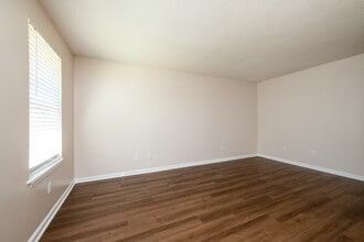 Meadowbrook Apartments in Baton Rouge, LA - Foto de edificio - Interior Photo