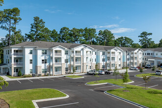 Residence at Canopy Pointe in Wilmington, NC - Foto de edificio - Building Photo