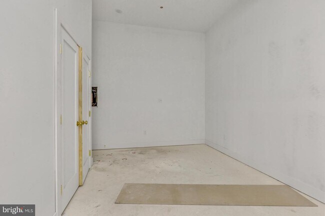 122 N 3rd St-Unit -2 in Philadelphia, PA - Building Photo - Building Photo