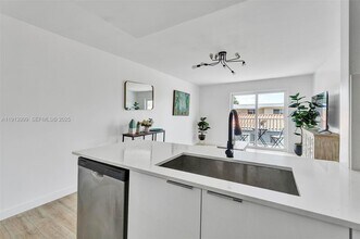 620 SW 10th St in Miami, FL - Building Photo - Building Photo