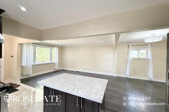 73 Kilgreggan Crescent in Toronto, ON - Building Photo - Building Photo
