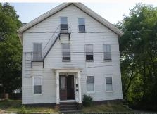 39 Vernon St in Pawtucket, RI - Building Photo