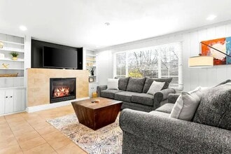 4515 W 74th Pl in Prairie Village, KS - Building Photo - Building Photo