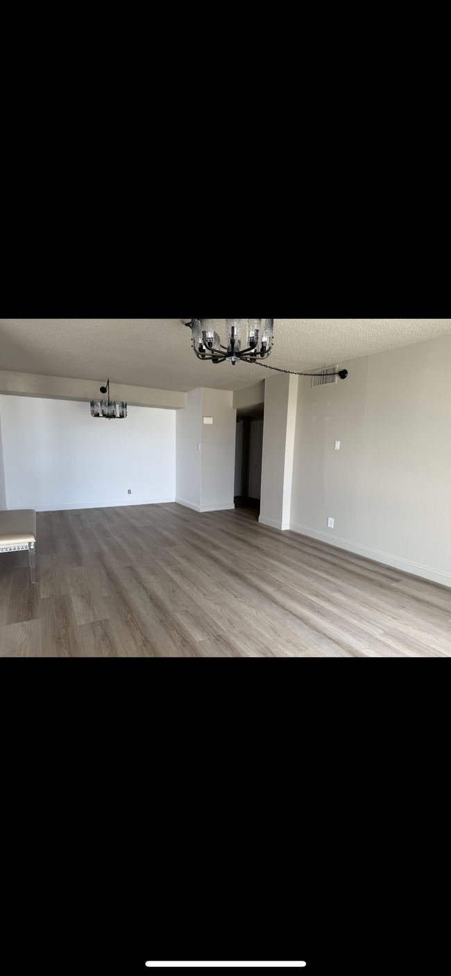 3930 University Center Dr, Unit 302 in Las Vegas, NV - Building Photo - Building Photo
