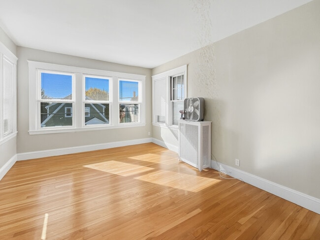 19 Stearns Ave, Unit 2