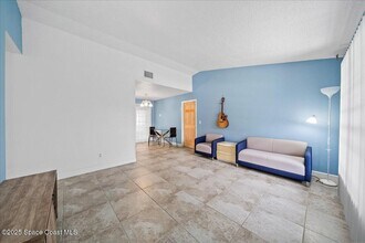 701 Elmont St NW in Palm Bay, FL - Building Photo - Building Photo