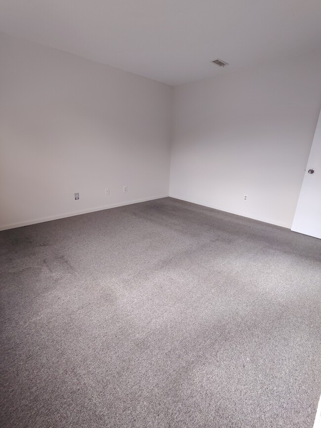 2180 Reed Ave in Rockford, IL - Building Photo - Building Photo