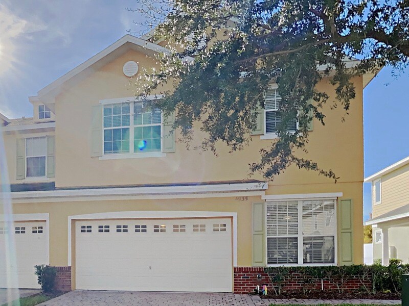 4935 Poolside Dr in St. Cloud, FL - Building Photo