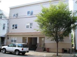 29-31 Hawkins St in Newark, NJ - Foto de edificio - Building Photo