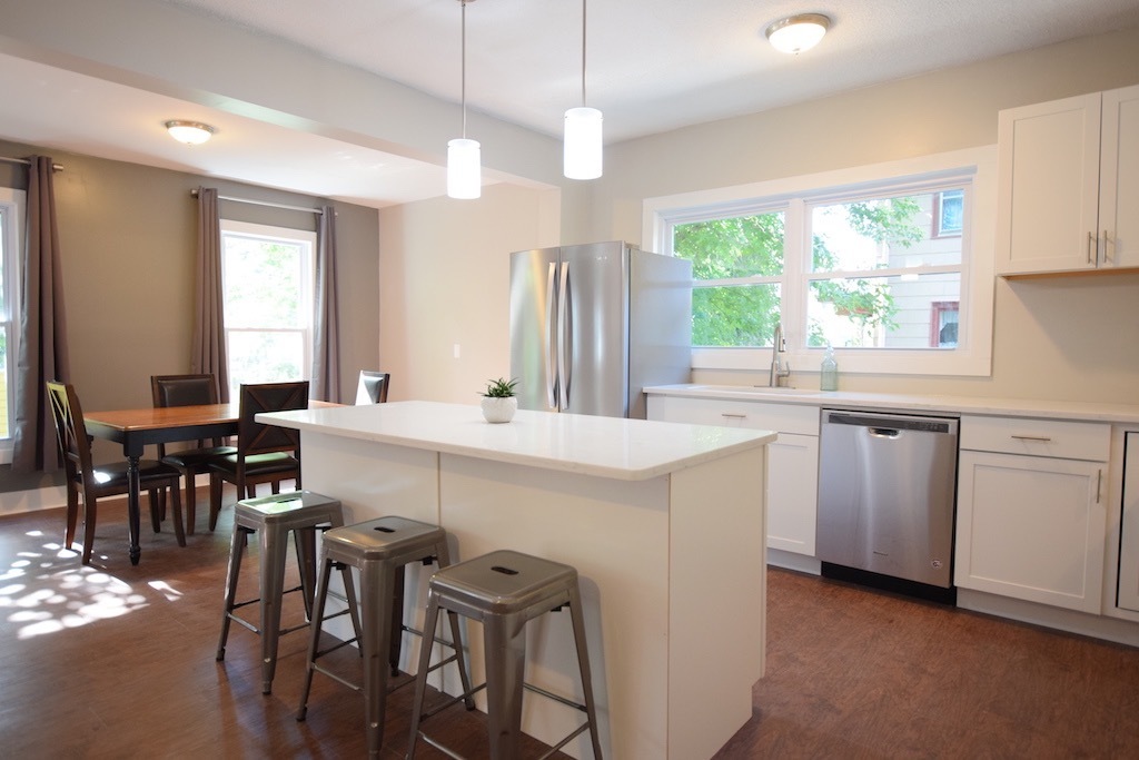 1002 N Aurora St in Ithaca, NY - Building Photo