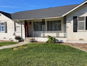 3698 McKinley St in Riverside, CA - Building Photo - Building Photo