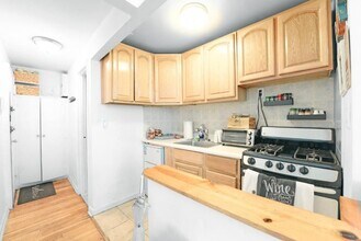 149 E 62nd St in New York, NY - Building Photo - Building Photo