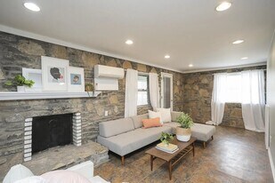 327 Vivelle Ave in Nashville, TN - Building Photo