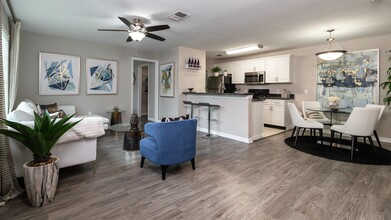 Soleil Blu Luxury Apartments in St. Cloud, FL - Building Photo - Building Photo