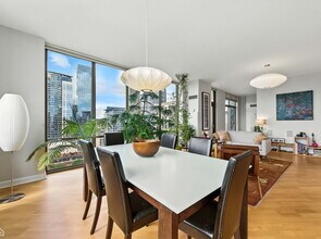 1335 S Prairie Ave in Chicago, IL - Building Photo - Building Photo