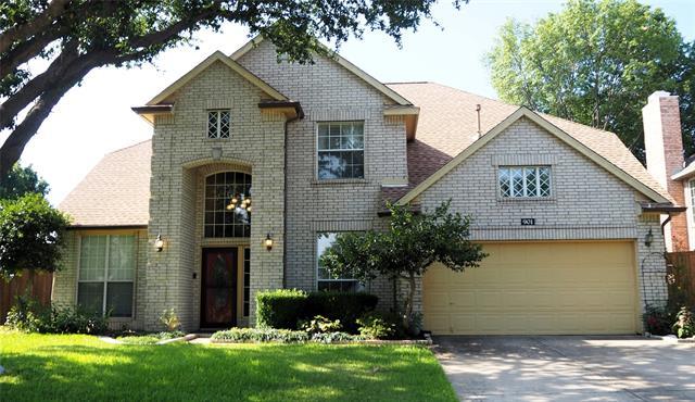 901 Sugarberry Ln in Flower Mound, TX - Foto de edificio