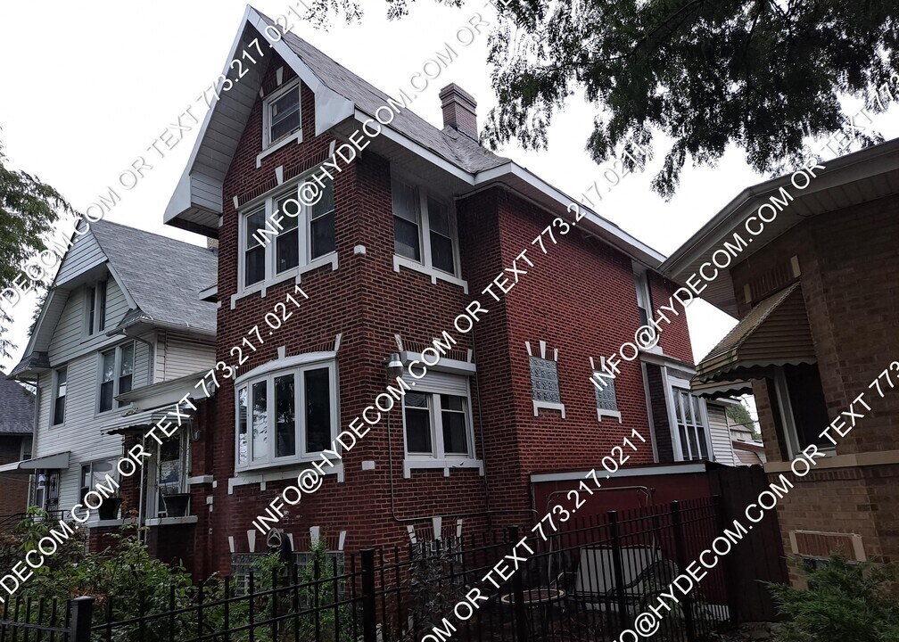 8723 S Racine Ave in Chicago, IL - Building Photo
