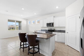 8022 Penrose Pl in Wildwood, FL - Building Photo - Building Photo