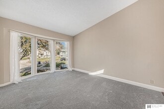 3105 Mirror Cir in Bellevue, NE - Building Photo - Building Photo