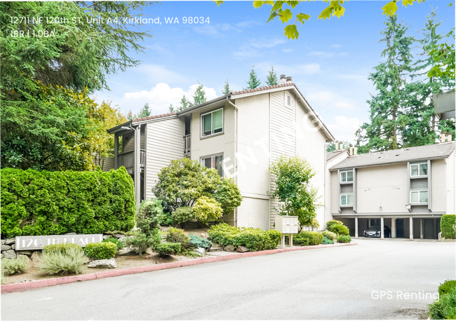 12711 NE 120th St in Kirkland, WA - Foto de edificio - Building Photo