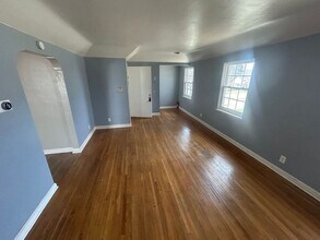 2734 Powhattan Pkwy in Toledo, OH - Building Photo - Building Photo