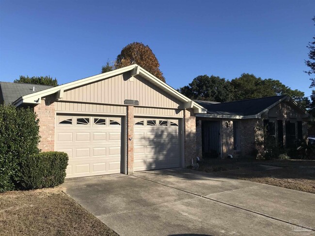 4620 Shadesview Dr in Pensacola, FL - Building Photo - Building Photo