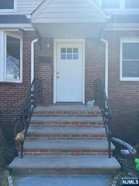 110 Copeland Ave in Lyndhurst, NJ - Building Photo