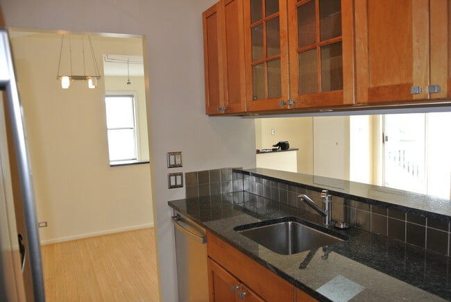 576 E Windgate Ct in Arlington Heights, IL - Building Photo - Building Photo