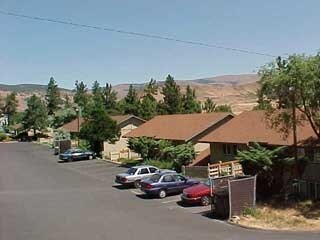 Chenowith Rim Apartments in The Dalles, OR - Building Photo