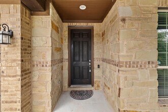 221 Mandana St in Leander, TX - Building Photo - Building Photo