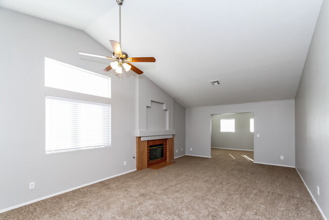 6445 Bubbling Springs Ave in Las Vegas, NV - Building Photo - Building Photo