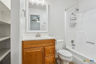 4801 Calle Nogal in Temple, TX - Building Photo - Building Photo