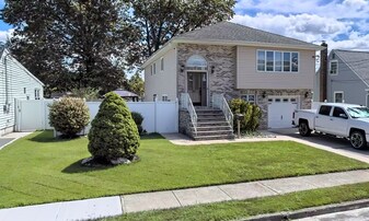 327 Edgewood Rd in Linden, NJ - Building Photo