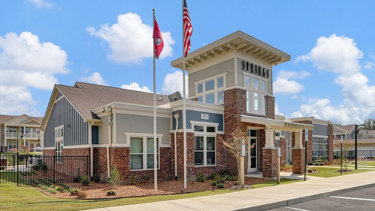 Springs at Ashby in Collierville, TN - Foto de edificio