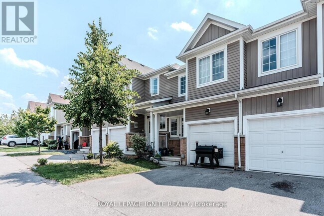 21-21 Diana Ave in Brantford, ON - Building Photo - Building Photo