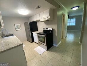2946 N Dekalb Dr in Atlanta, GA - Building Photo - Building Photo