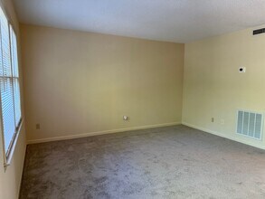 345 8th Ave Dr NW in Hickory, NC - Building Photo - Building Photo
