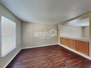 2898 Hearthside Dr in Greenwood, IN - Building Photo - Building Photo