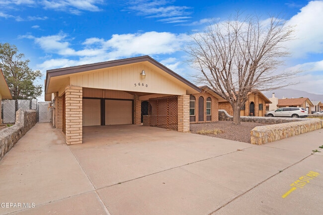 5660 Longview Dr in El Paso, TX - Building Photo - Building Photo
