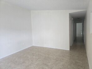3770 Mil-Stream Ct in Greenacres, FL - Building Photo - Building Photo